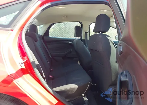 2017 Ford Focus Se z USA, uszkodzony, nr VIN 1FADP3F25HL217664